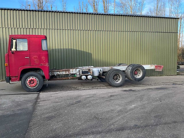Scania 141 - v8 - vrachtwagen - 1985 - afbeelding 12 van  37