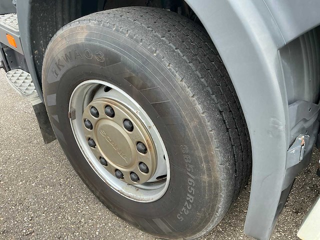 Scania 164 r480 v8 vrachtwagen met ekeri schamelwagen - afbeelding 24 van  62