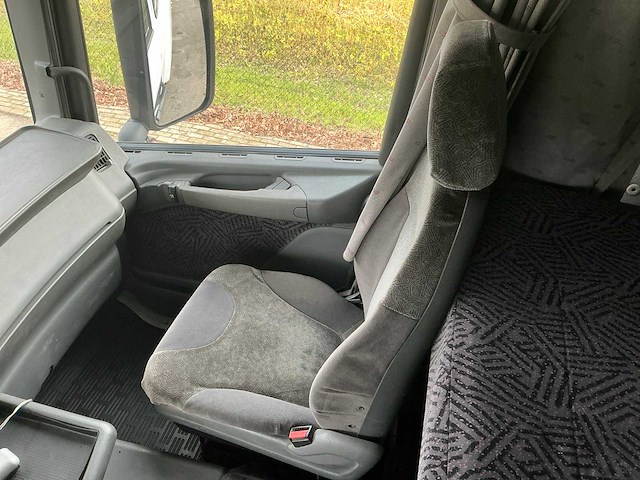 Scania 164 r480 v8 vrachtwagen met ekeri schamelwagen - afbeelding 32 van  62