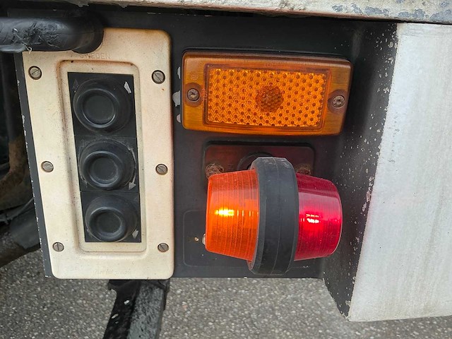 Scania 164 r480 v8 vrachtwagen met ekeri schamelwagen - afbeelding 49 van  61