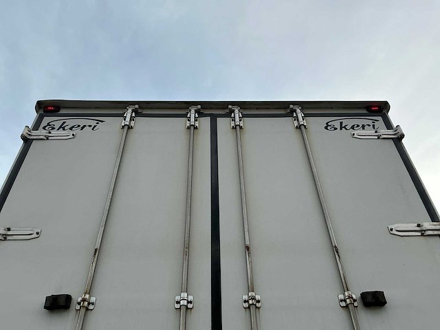 Scania 164 r480 v8 vrachtwagen met ekeri schamelwagen - afbeelding 59 van  61