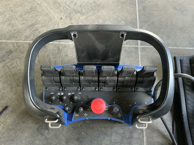 Scanreco g2b rc400/tr02 complete set opbouw afstandsbediening voor laadkraan - afbeelding 3 van  10