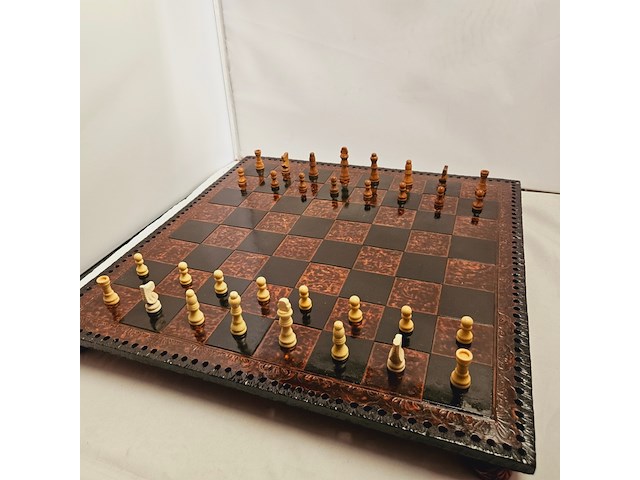 Schaakbord inclusief schaakstenen - afbeelding 1 van  6