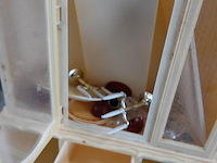 Schaalmodel kast met inhoud - afbeelding 5 van  5