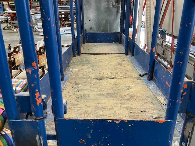 Schaar-hoogwerker - afbeelding 12 van  12