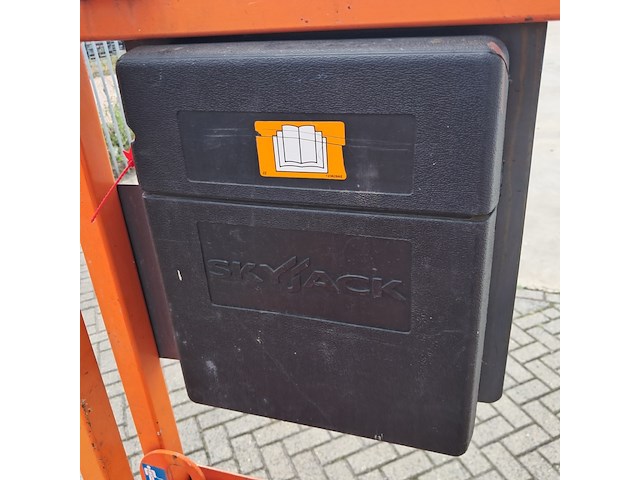 Schaarhoogwerker 9,6m accu platform afm, skyjack, sjiii 4626, 2015 - afbeelding 16 van  24