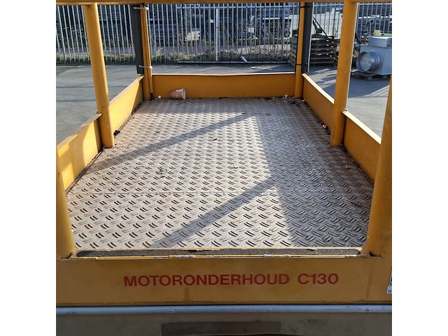 Schaarhoogwerker, custers, cs 4.0, geel, 2003 - afbeelding 13 van  25