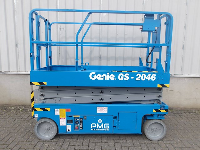Schaarhoogwerker genie gs-2046 8.10m elektrisch 2008 - afbeelding 1 van  1