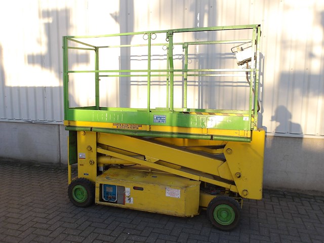 Schaarhoogwerker iteco pa60 7.8m elektrisch 1992 - afbeelding 1 van  1