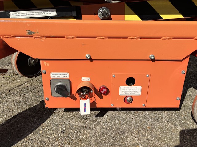 Schaarhoogwerker, nsg uk ltd, pop-up, oranje/grijs, 2007 - afbeelding 2 van  23