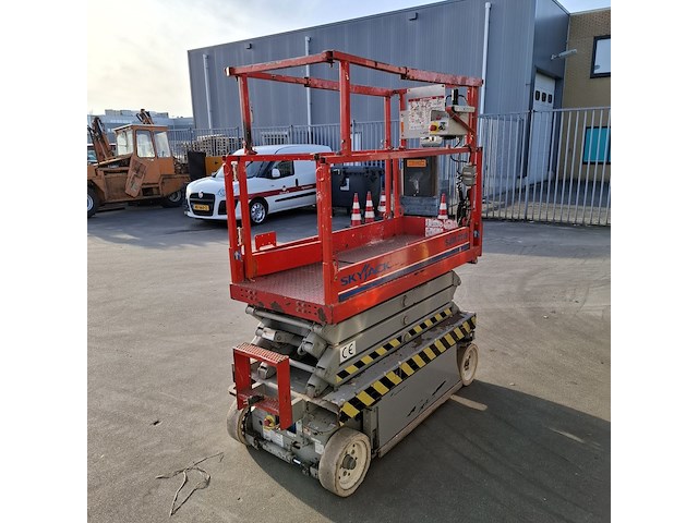 Schaarhoogwerker, sky jack, sjiii3219, 2007 - afbeelding 18 van  22