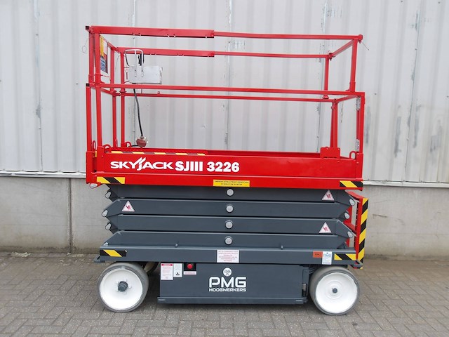 Schaarhoogwerker skyjack sj3226 elektrisch 9.92m 2017 - afbeelding 1 van  1
