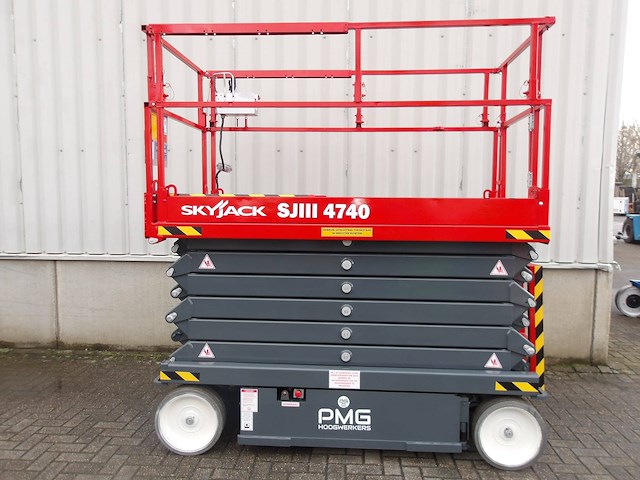 Schaarhoogwerker skyjack sj4740 13.69m elektrisch 2016 - afbeelding 1 van  1