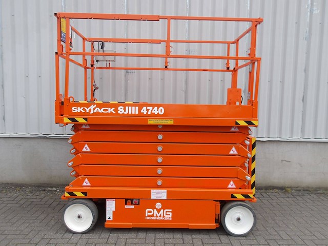Schaarhoogwerker skyjack sj4740 elektrisch 13.69m 2018 - afbeelding 1 van  1
