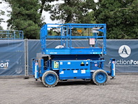 Schaarhoogwerker skyjack sj6832rte elektrisch+diesel 454kg 11.7m 2017 - afbeelding 1 van  1