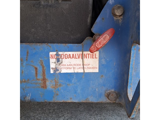 Schaarhoogwerker, upright, mx19, 2005 - afbeelding 9 van  27