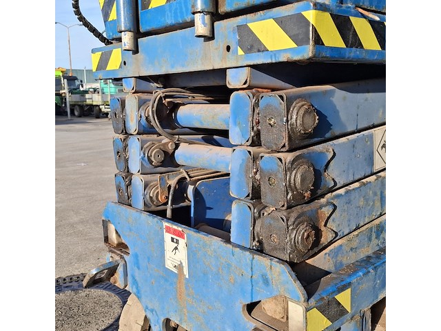 Schaarhoogwerker, upright, mx19, 2005 - afbeelding 20 van  27