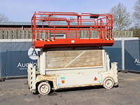 Schaarlift elektrisch 2008