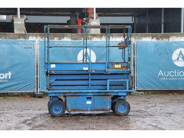 Schaarlift elektrisch - afbeelding 1 van  1