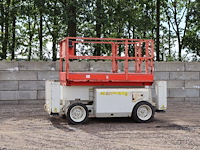 Schaarlift genie gs-2668 diesel 567kg 9.9m 2011 - afbeelding 1 van  1