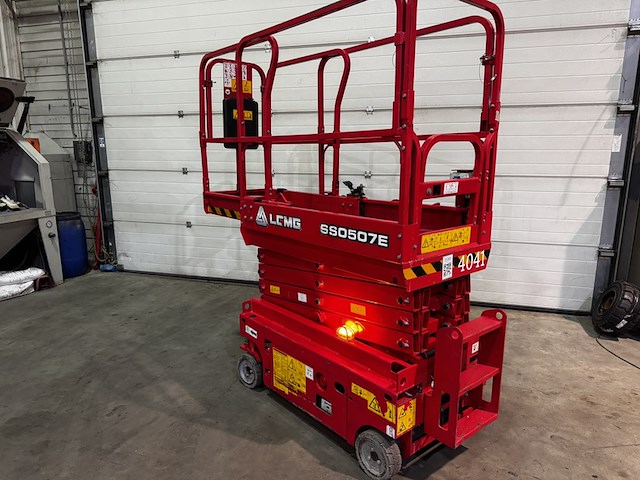 Schaarlift hoogwerker, lgmg, ss0507e , rood, 2022, elektrisch - afbeelding 1 van  8