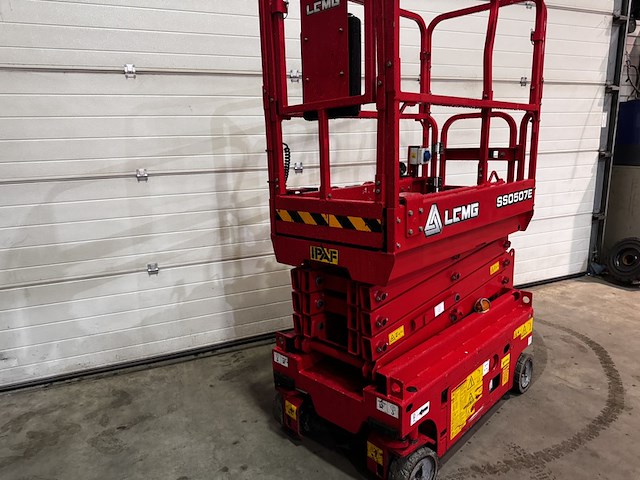 Schaarlift hoogwerker, lgmg, ss0507e , rood, 2022, elektrisch - afbeelding 2 van  8