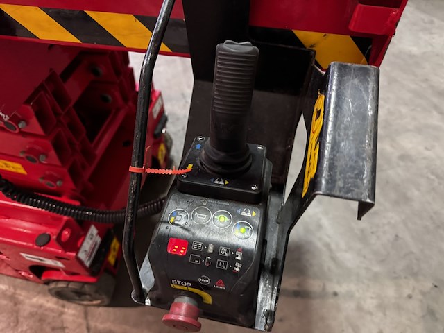 Schaarlift hoogwerker lgmg, ss0507e , rood, bouwjaar 2022, elektrisch - afbeelding 3 van  7