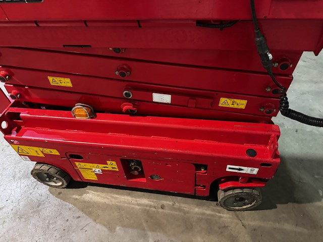 Schaarlift hoogwerker lgmg, ss0507e , rood, bouwjaar 2022, elektrisch - afbeelding 4 van  7