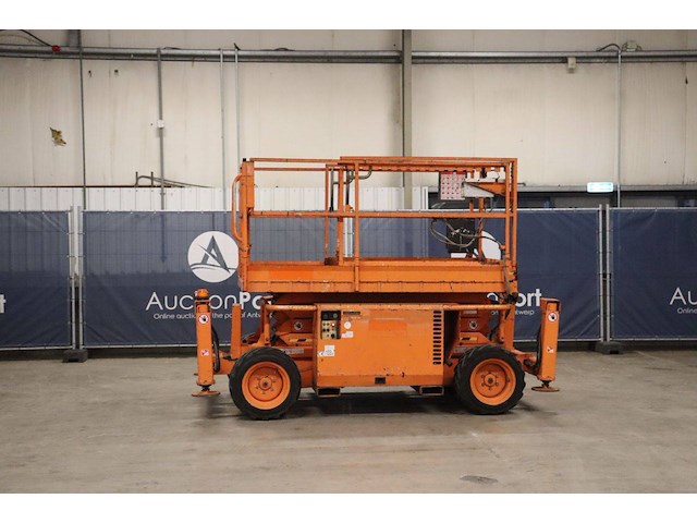 Schaarlift skyjack sj 6826 rt diesel 9.92m 2015 - afbeelding 1 van  1