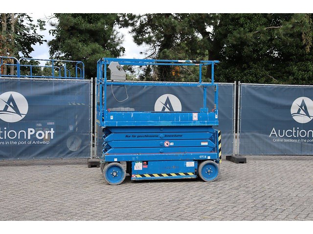 Schaarlift skyjack sj iii 3226 elektrisch 227kg 9.9m 2015 - afbeelding 1 van  1
