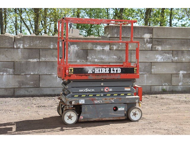 Schaarlift skyjack sjiii-3219 elektrisch 7.8m 2015 - afbeelding 1 van  1