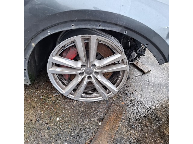 Schade auto, audi - afbeelding 10 van  19