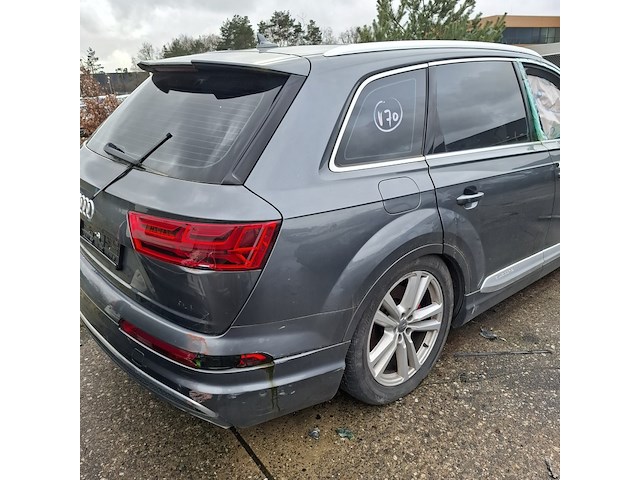 Schade auto, audi - afbeelding 14 van  19