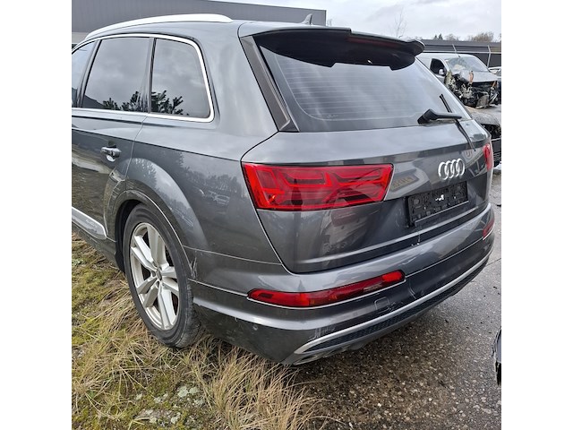 Schade auto, audi - afbeelding 15 van  19