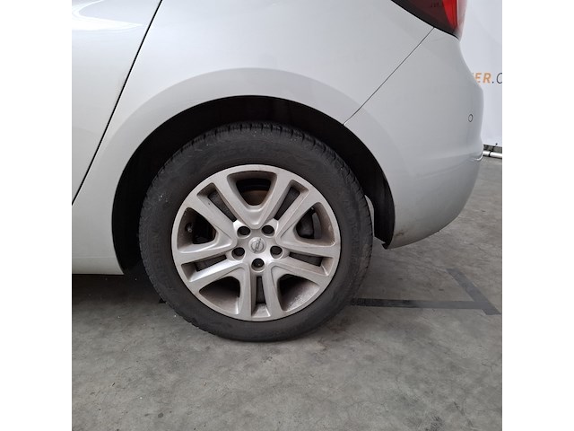 Schade auto, opel, astra - afbeelding 4 van  43