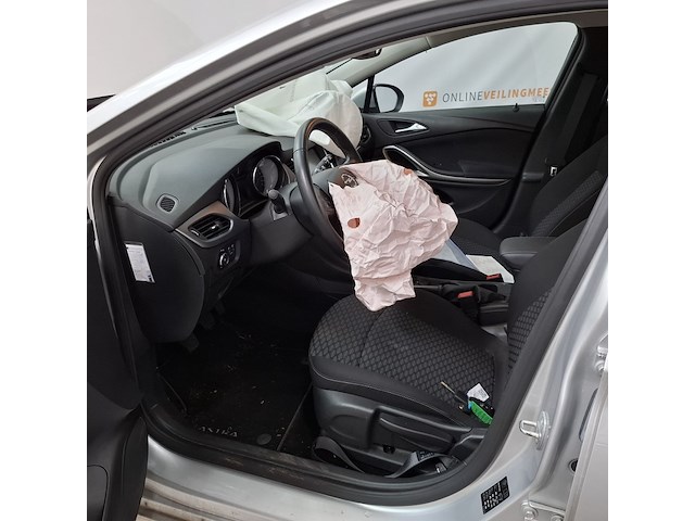 Schade auto, opel, astra - afbeelding 14 van  43