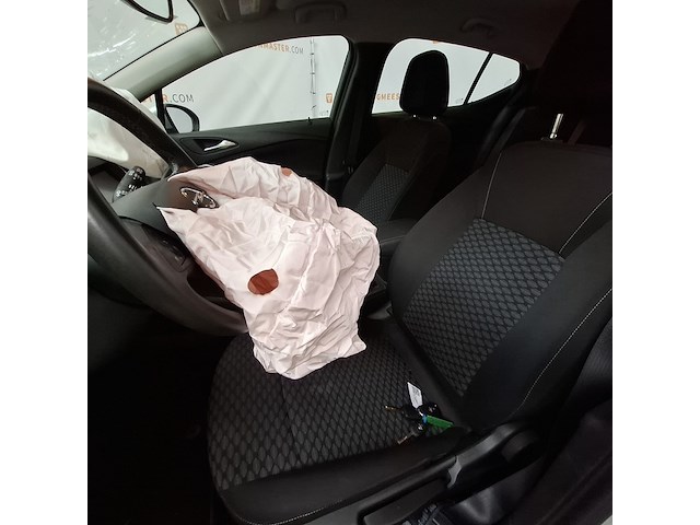 Schade auto, opel, astra - afbeelding 17 van  43