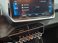 Schade auto, peugeot, 208, 1.2 puretech allure pack, 2023 - afbeelding 28 van  61
