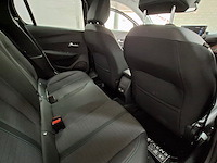 Schade auto, peugeot, 208, 1.2 puretech allure pack, 2023 - afbeelding 38 van  61