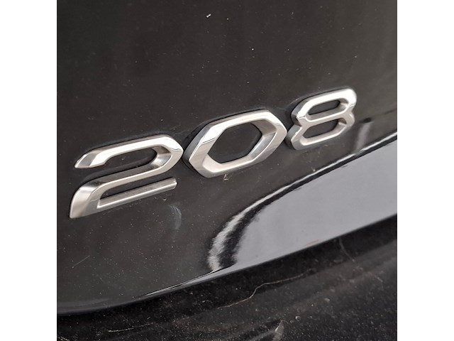 Schade auto, peugeot, 208, 1.2 puretech allure pack, 2023 - afbeelding 50 van  61