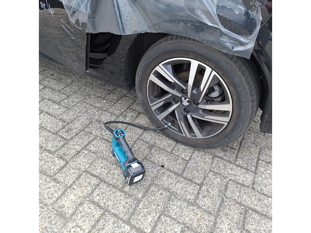 Schade auto, peugeot, 208, 1.2 puretech allure pack, 2023 - afbeelding 57 van  61
