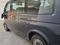 Schade auto, volkswagen, transporter - afbeelding 2 van  47