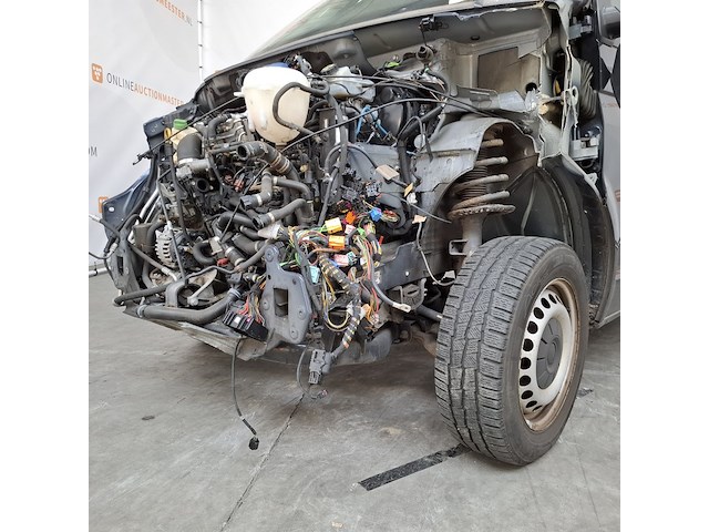 Schade auto, volkswagen, transporter - afbeelding 7 van  47