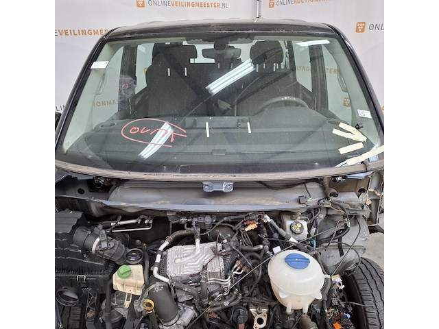 Schade auto, volkswagen, transporter - afbeelding 17 van  47