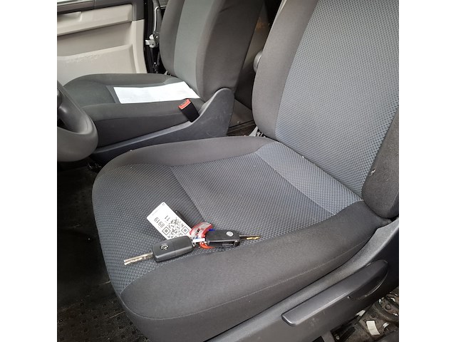 Schade auto, volkswagen, transporter - afbeelding 22 van  47