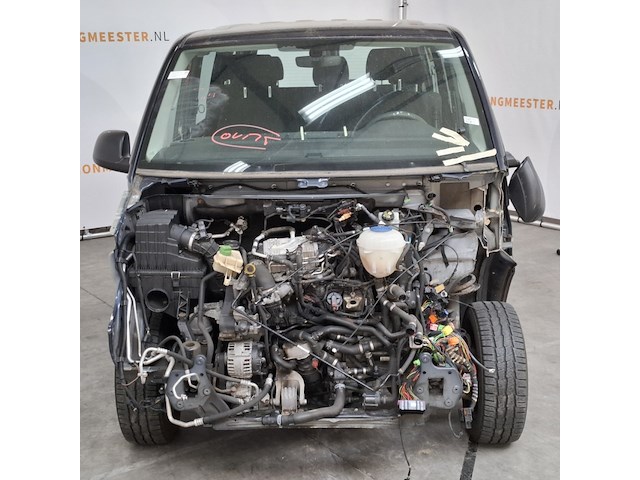 Schade auto, volkswagen, transporter - afbeelding 12 van  47