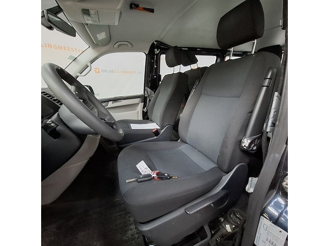 Schade auto, volkswagen, transporter - afbeelding 24 van  47