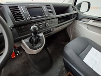 Schade auto, volkswagen, transporter - afbeelding 30 van  47