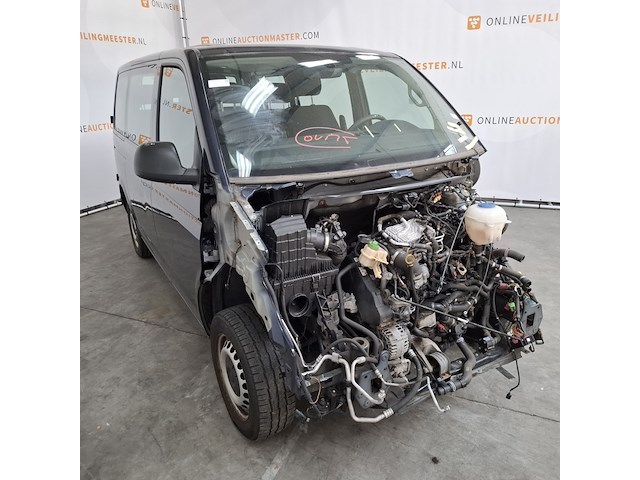 Schade auto, volkswagen, transporter - afbeelding 23 van  47