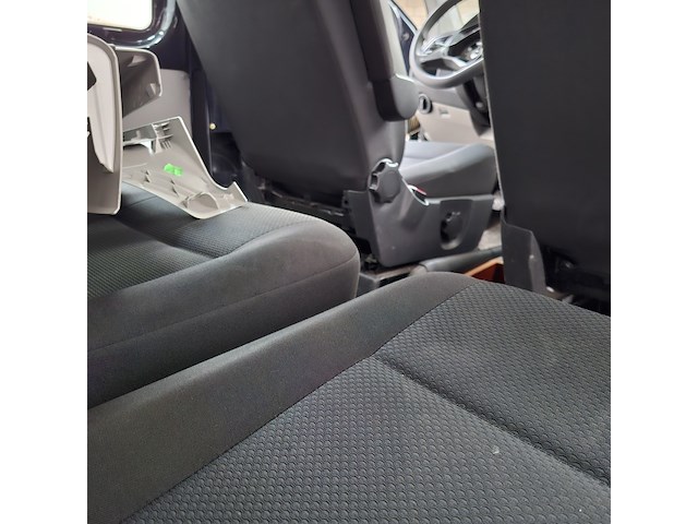 Schade auto, volkswagen, transporter - afbeelding 36 van  47